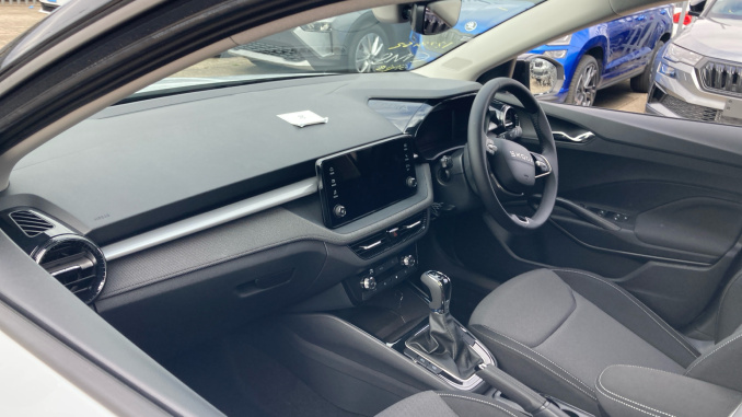 Skoda Fabia 1.0 TSI 116 Design Edition 5dr DSG Petrol Hatchback - Image 2